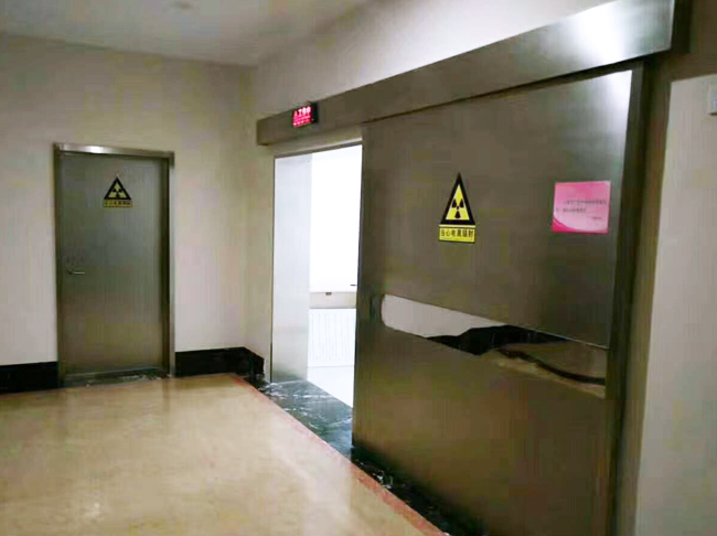 鉛門.jpg 鉛門.jpg